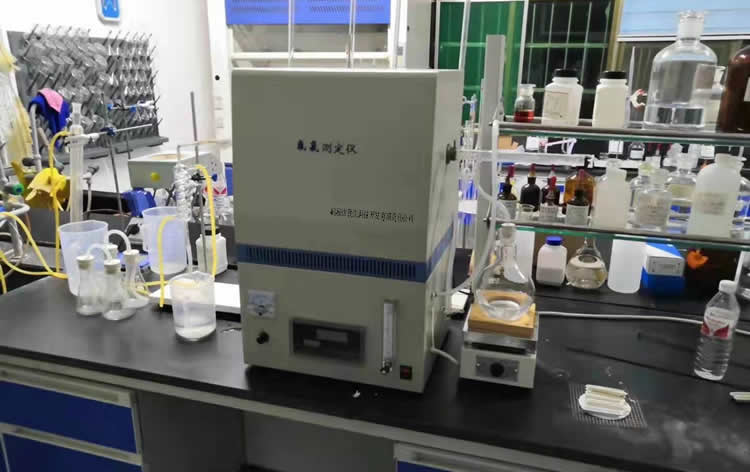 氟氯氮測定儀現場(chǎng)照片