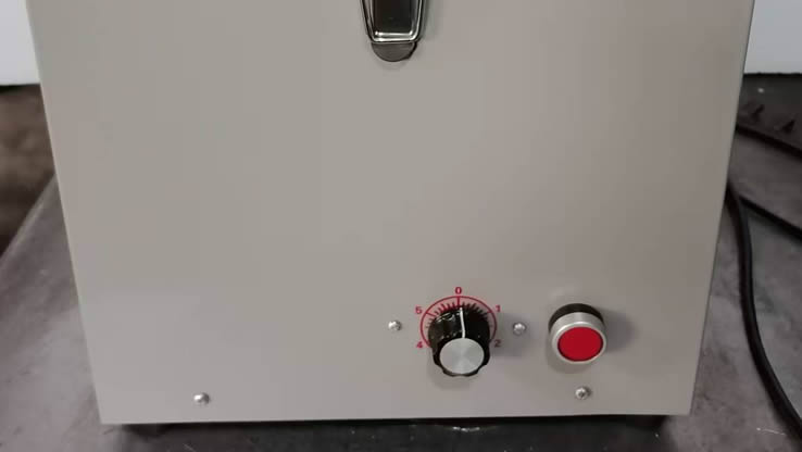 定時(shí)的微型制樣粉碎機